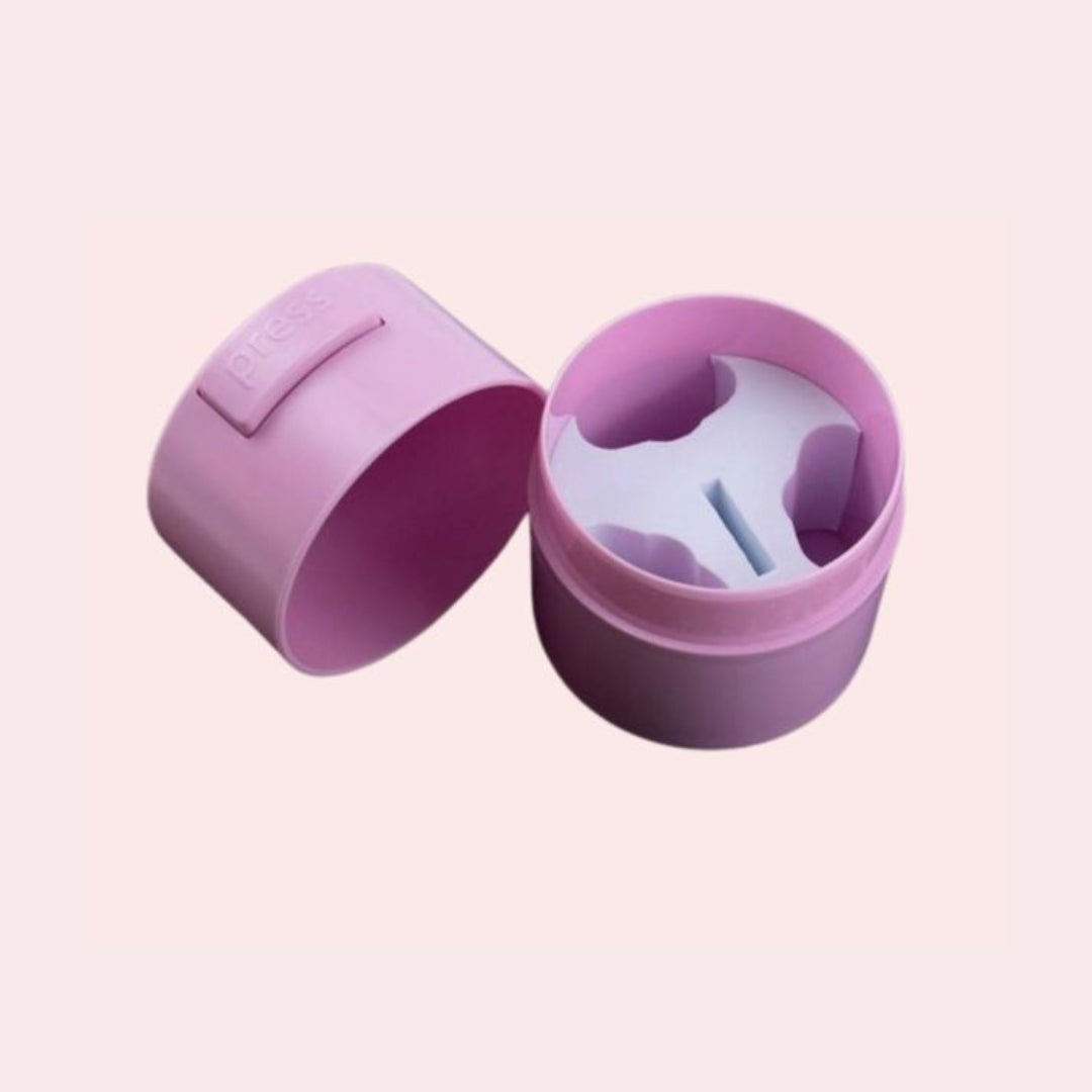 Glue storage container